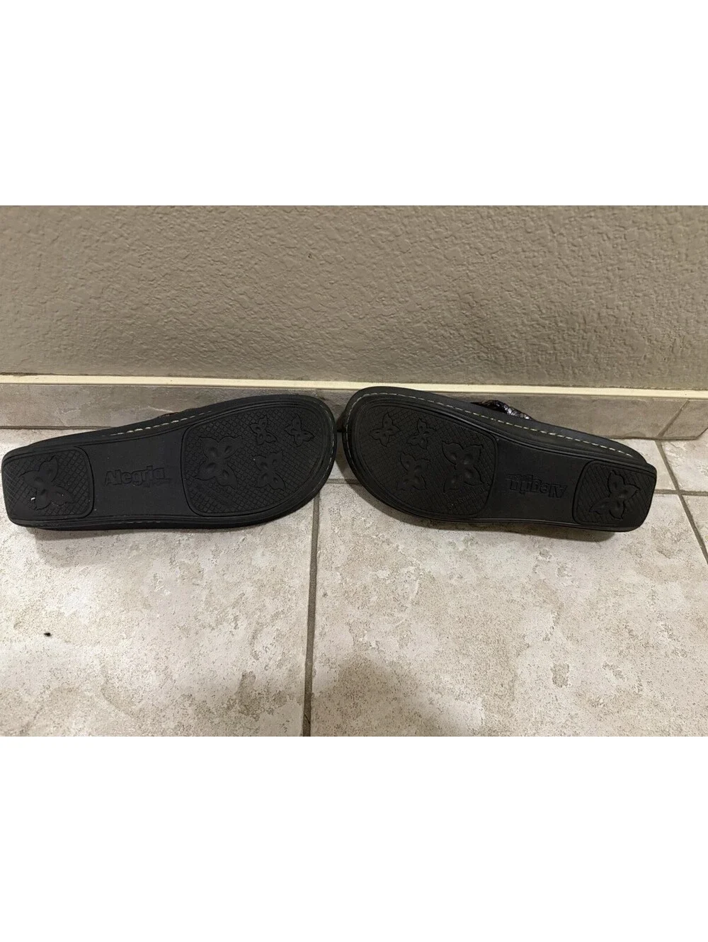Alegria Iridescent Slip On Sandals Size 39